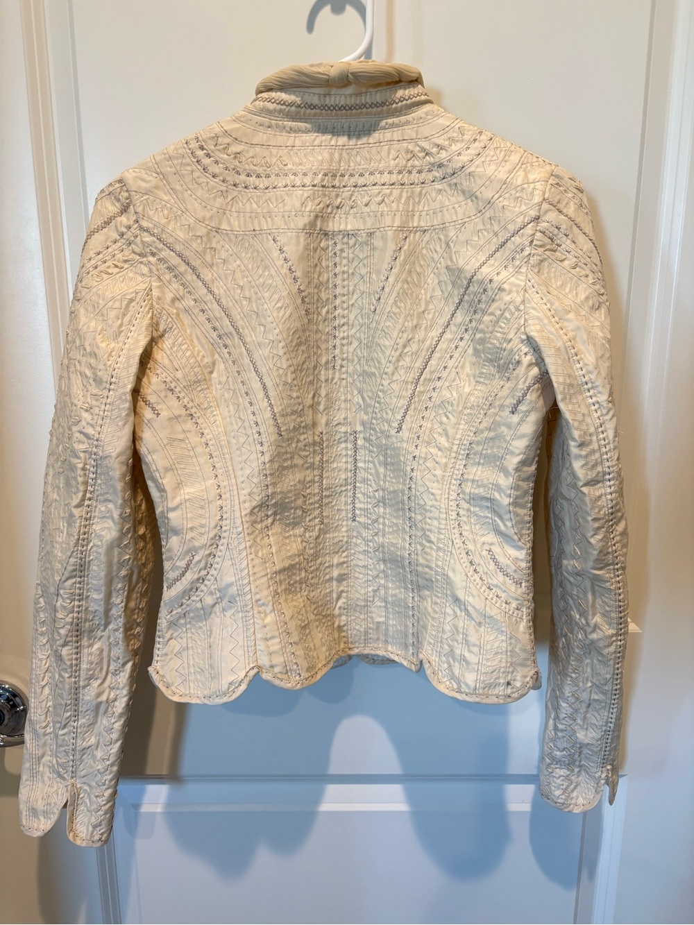 Elie Tahari Cream Quilted Detail Jacket - Picture 2 of 12